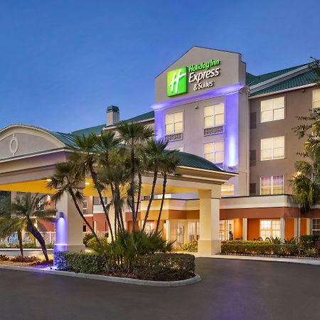Vamo Holiday Inn Express & Suites Sarasota East By Ihg מראה חיצוני תמונה