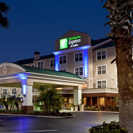 Vamo Holiday Inn Express & Suites Sarasota East By Ihg מראה חיצוני תמונה
