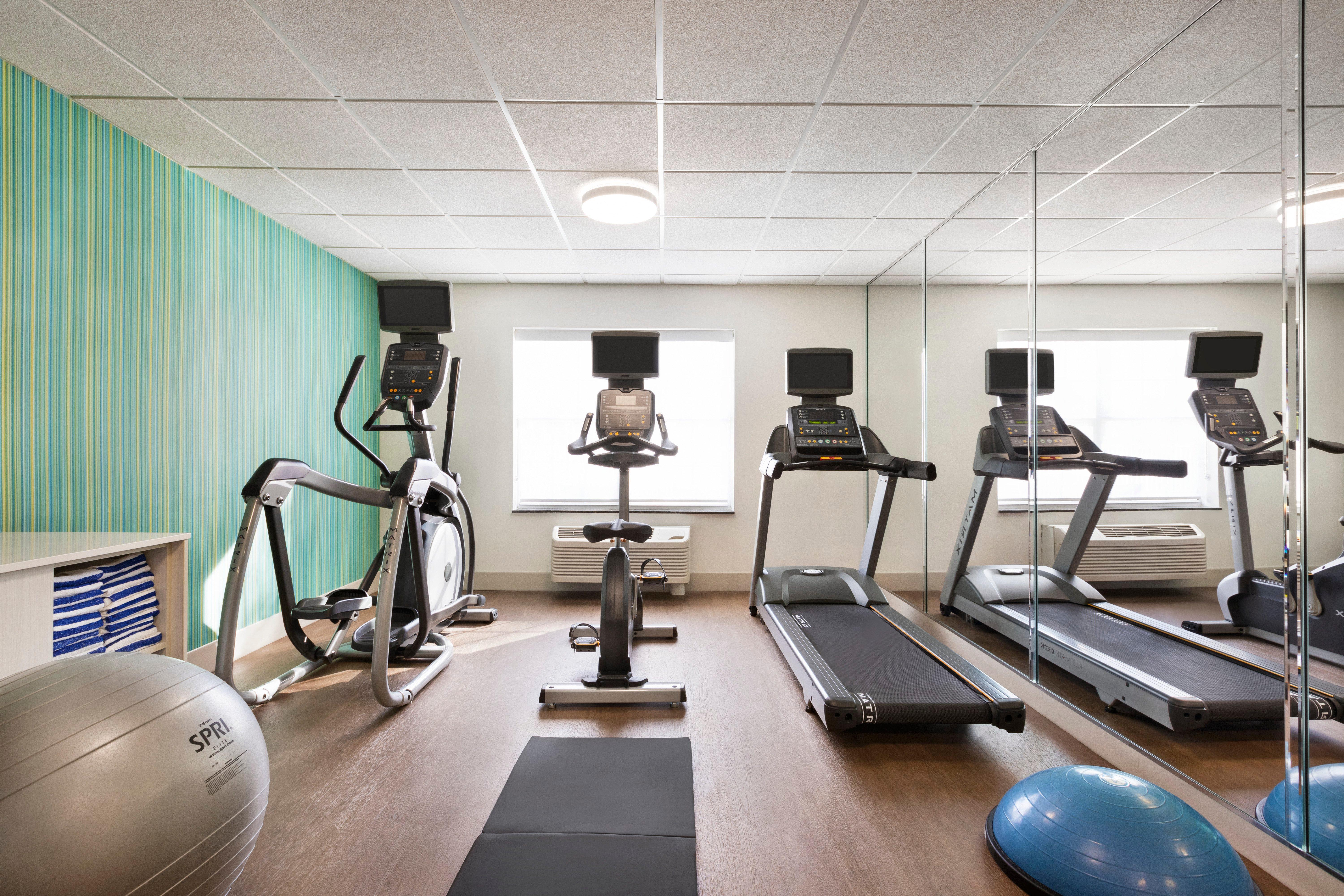 Vamo Holiday Inn Express & Suites Sarasota East By Ihg מראה חיצוני תמונה